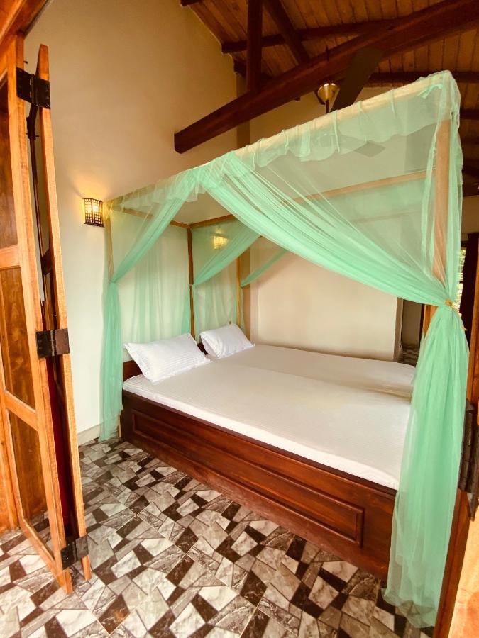 Beach Bliss Arugambay Arugam Bay Exterior photo